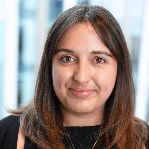 Holly  Prior Headshot